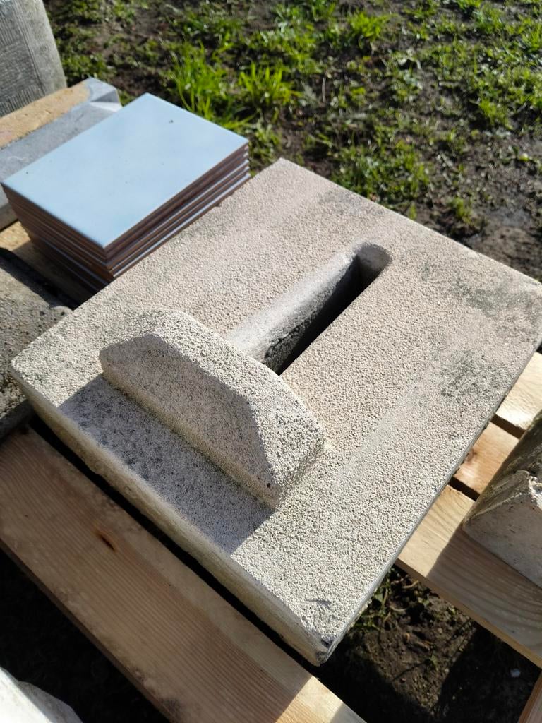 Brievenbus gleuf steen en 12 keramische tegels, Enlèvement