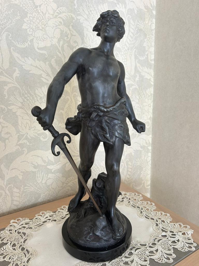 Jonge soldaat met zwaard, Antiek en Kunst, Ophalen, Beeld