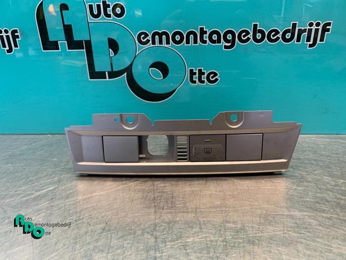 Commutateur chauffage vitre arrière d'un Ford Focus (Focus, -, 3 mois de garantie, -, -