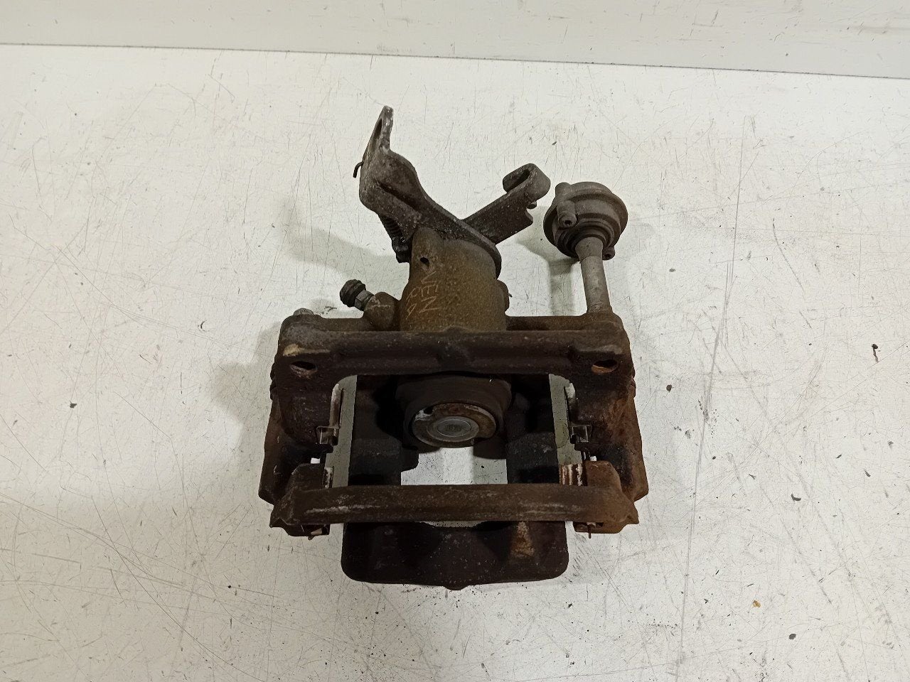 Remklauw rechts achter Opel Astra, Autos : Pièces & Accessoires, Onderdelen@venauto.nl, Van der Ven Autorecycling B.V., Ettenseweg 76, 4706 PB Roosendaal, The Netherlands
