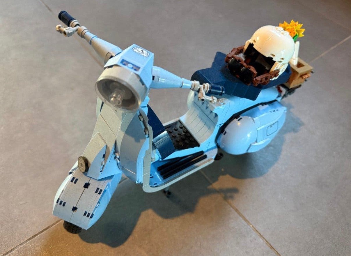 Lego 10298 Vespa, Kinderen en Baby's, Zo goed als nieuw