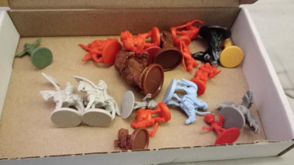 Doosje DnD minies, Hobby en Vrije tijd, Ophalen of Verzenden, Nieuw