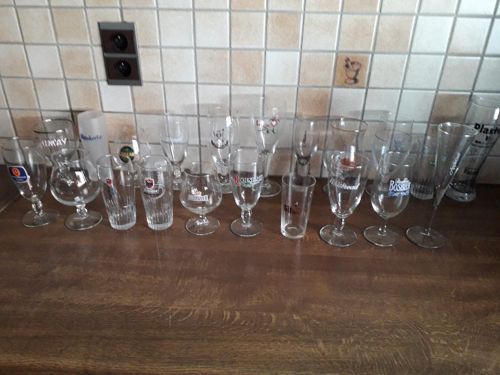 LOT bierglazen, Ophalen, Zo goed als nieuw, Bierglas