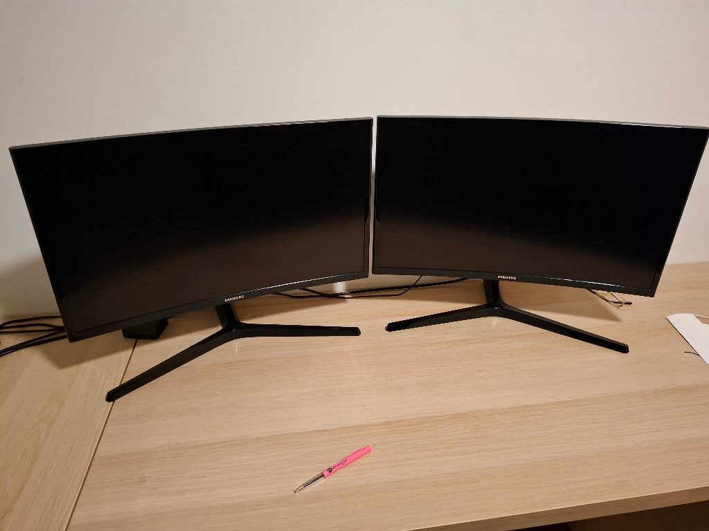 Samsung gaming monitors 24 inch 144hz curved, 3 tot 5 ms, Kantelbaar, 101 t/m 150 Hz, Full HD