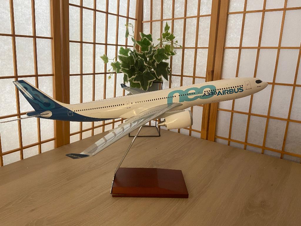 Airbus A330neo, Ophalen of Verzenden, Nieuw, Schaalmodel