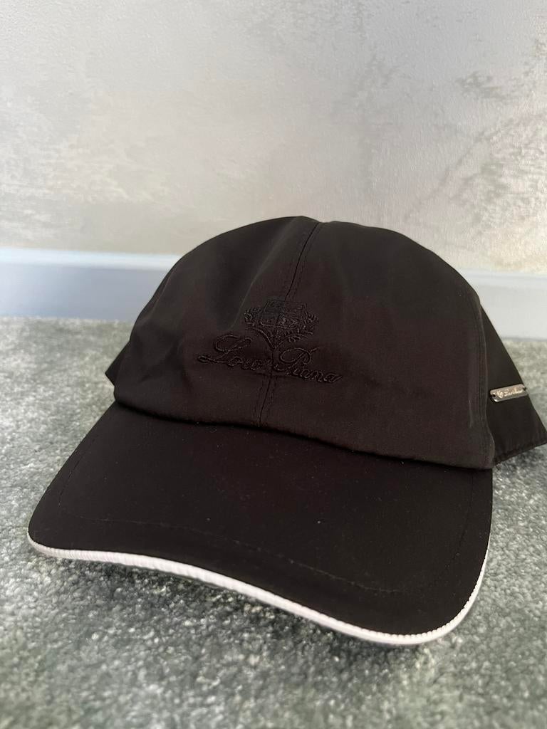Loro Piana pet, Ophalen of Verzenden, Zo goed als nieuw, Pet