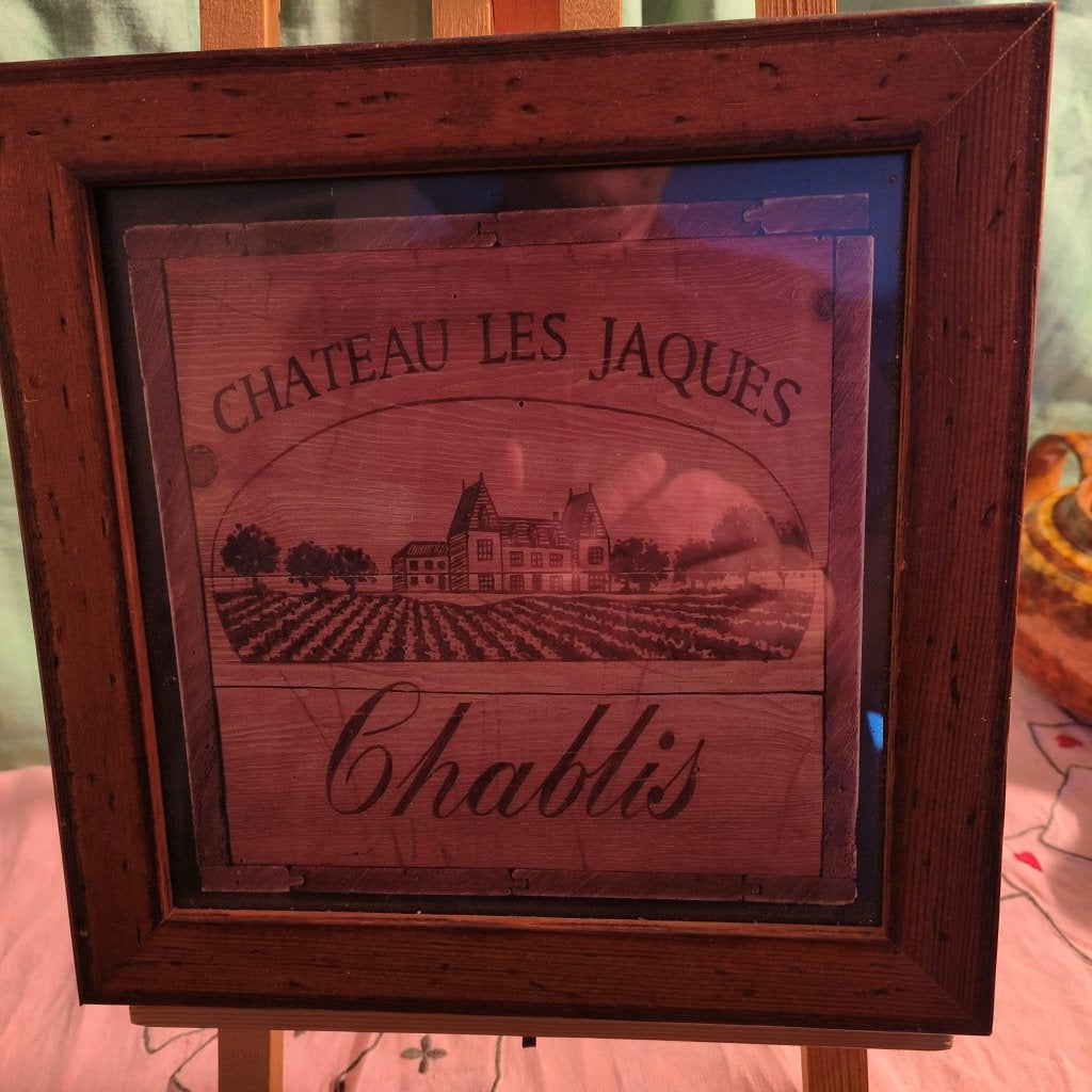 Bruine kader met afbeelding van "Kasteel in Chablis", Huis en Inrichting, Gebruikt, 24 cm, Hout, Decoratieobject