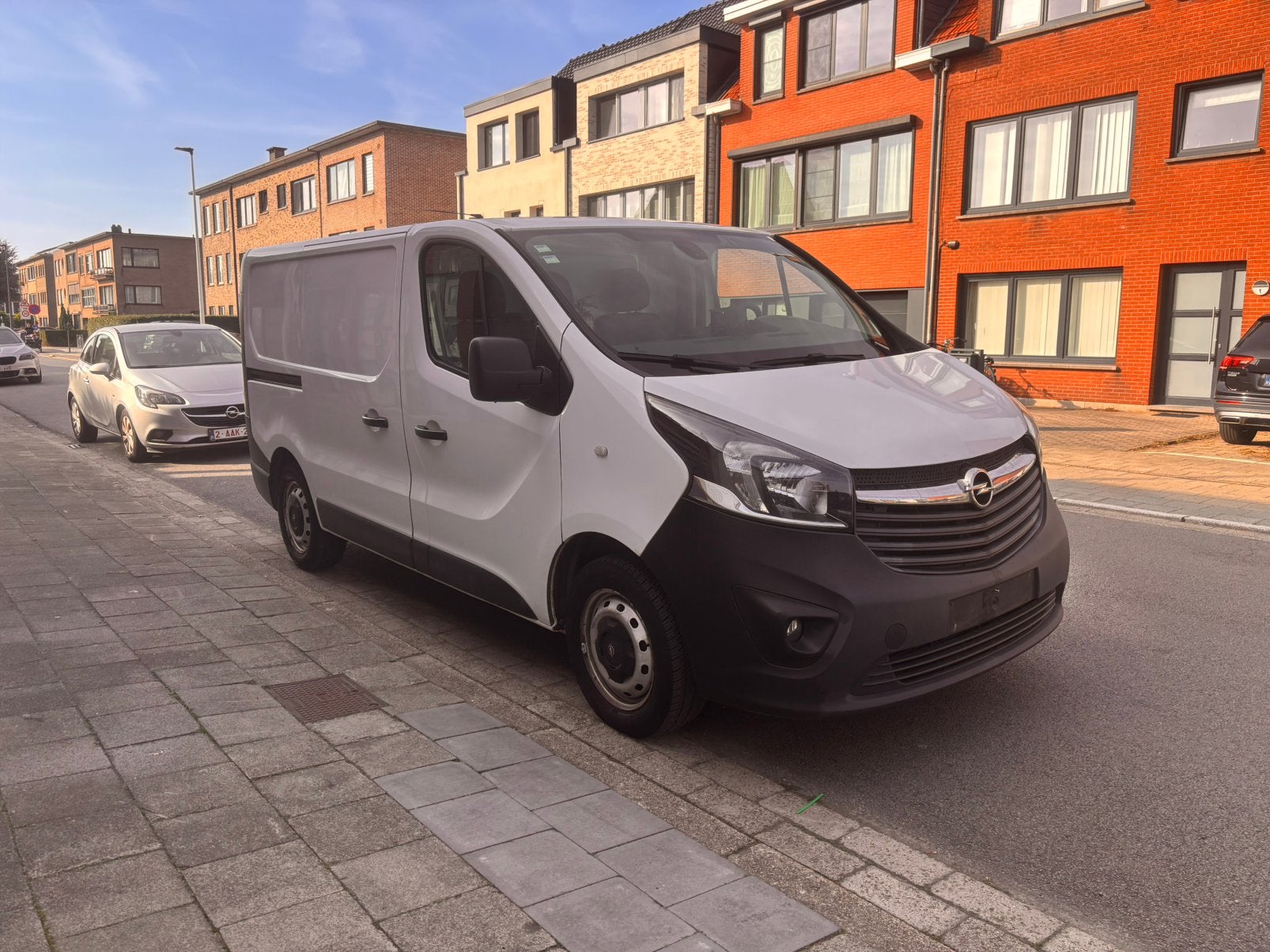 Opel vivaro 1.6 euro6 trekhaak camera gps, Auto's, Euro 6, Wit, Particulier, Te koop