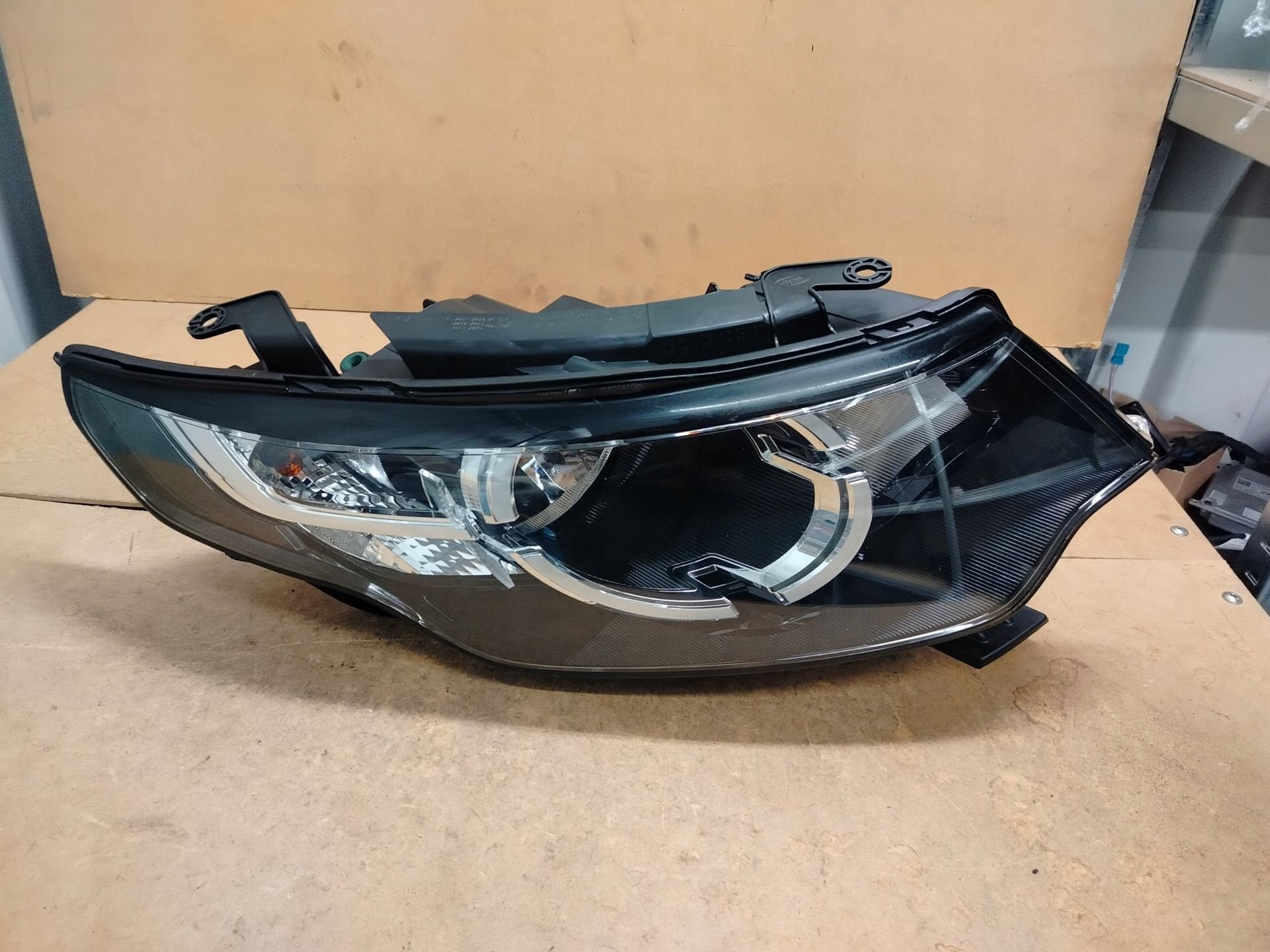 Land Rover Discovery Sport Koplamp Rechts FK72-13W029-BC, Dpoffice@jaguarlandrover.com, Abbey Road, Whitley 1
CV3 4LF  Coventry