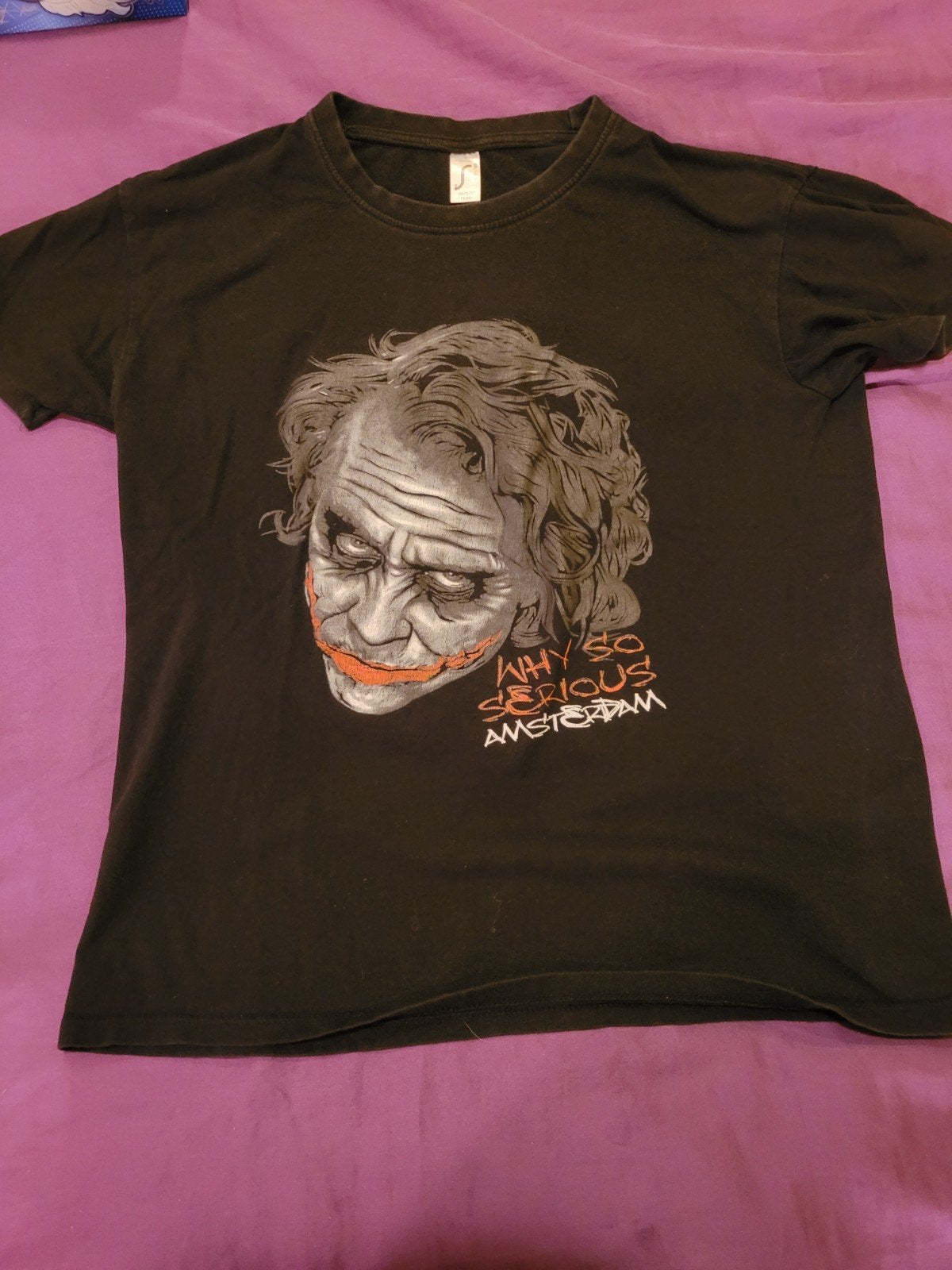Le t-shirt Joker « Why So Serious » Amsterdam — Taille S, Vêtements | Femmes, Neuf, Manches courtes, Gris, Enlèvement ou Envoi