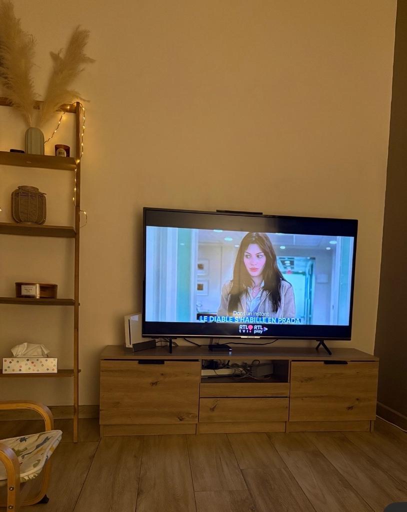Meuble tv, Ophalen, 100 tot 150 cm, Eikenhout, Zo goed als nieuw