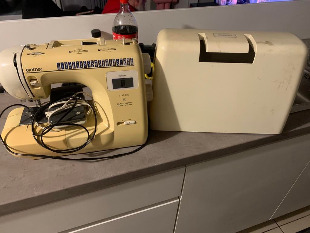 Naaimachine BROTHER star 20E, Ophalen of Verzenden, Zo goed als nieuw, Naaimachine, Brother