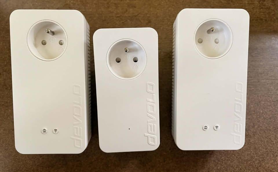 PACK DE 3 DEVOLO 1200+ (Câble réseau & WiFi), Computers en Software, Ophalen, Zo goed als nieuw, Router, Devolo