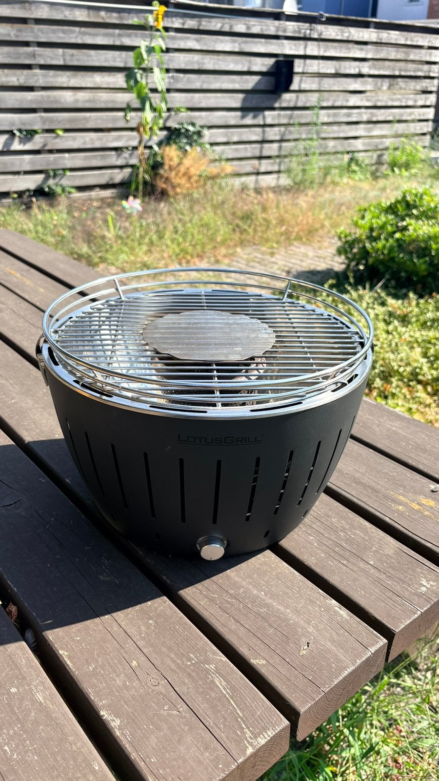 Lotus grill barbecue, Jardin & Terrasse, Barbecues au charbon de bois, Enlèvement ou Envoi, Comme neuf