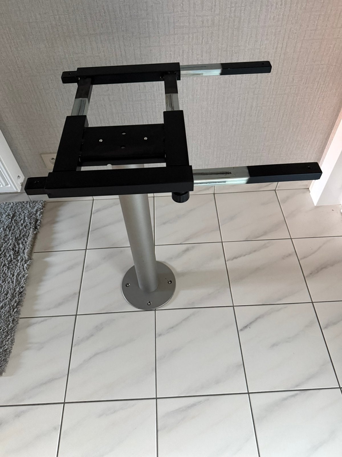 Pied de table, base de table, marque Ilse, Enlèvement, Utilisé