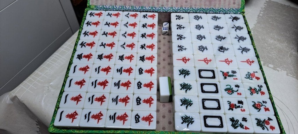Mahjong Set (144 stuks), Hobby en Vrije tijd, Gezelschapsspellen | Overige, Drie of vier spelers, Ophalen, Nieuw