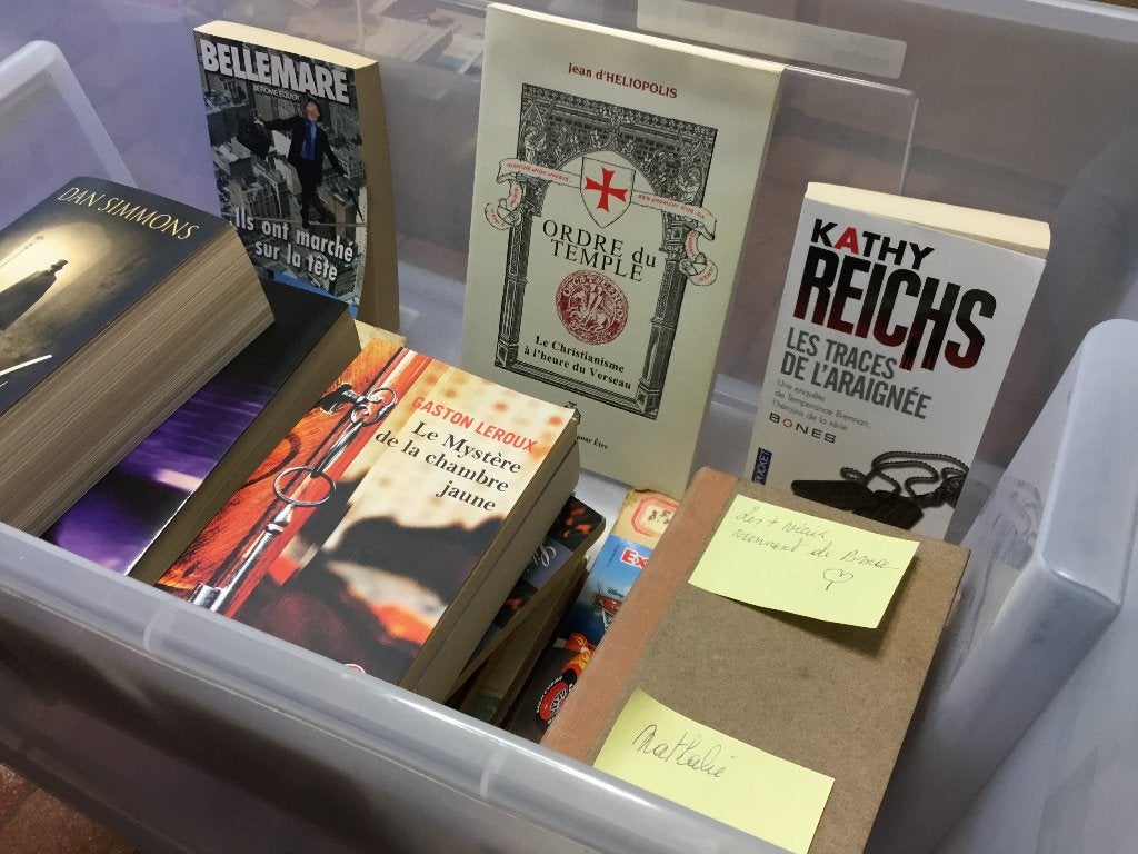 A DONNER Divers livres et albums, Enlèvement, Divers auteurs