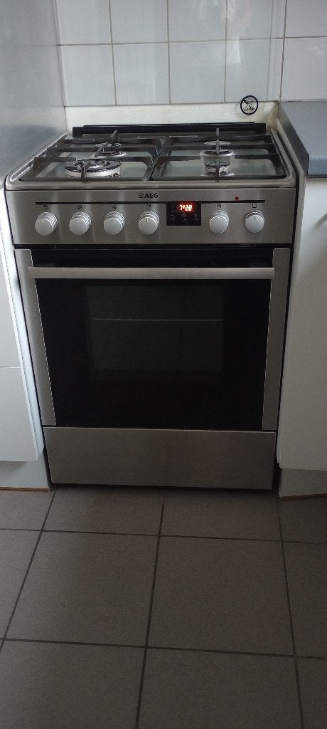 Gasvuur, Elektronische apparatuur, Fornuizen, Ophalen, Gebruikt, 4 kookzones, Gas