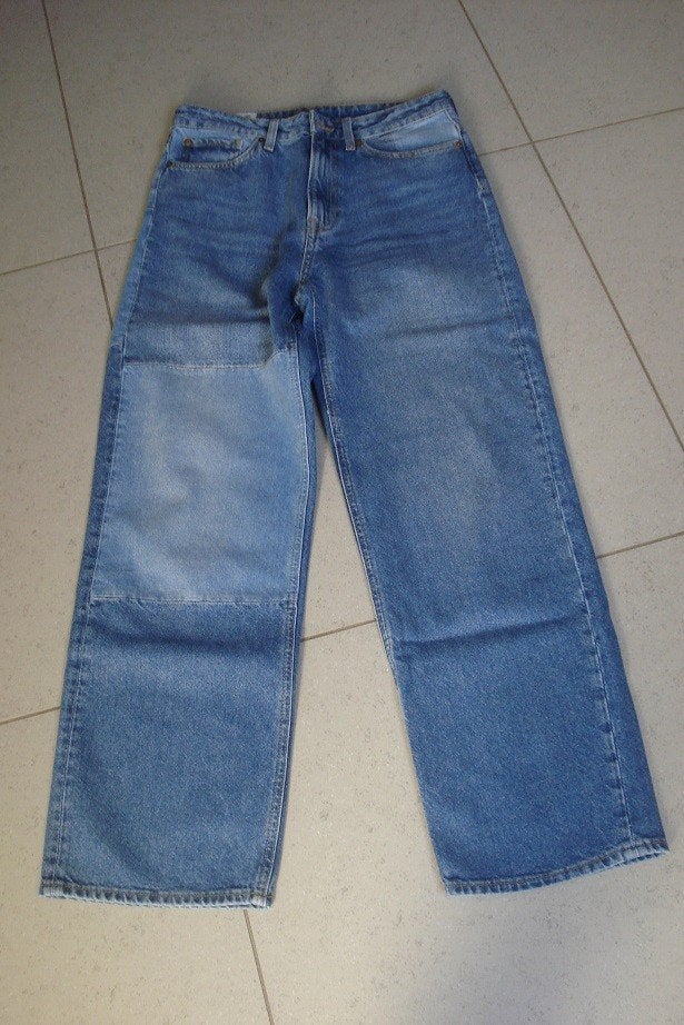 H&M jeansbroek, dames/meisjes. mt 40, Kleding | Dames, H&M, Ophalen of Verzenden, Gedragen, Blauw