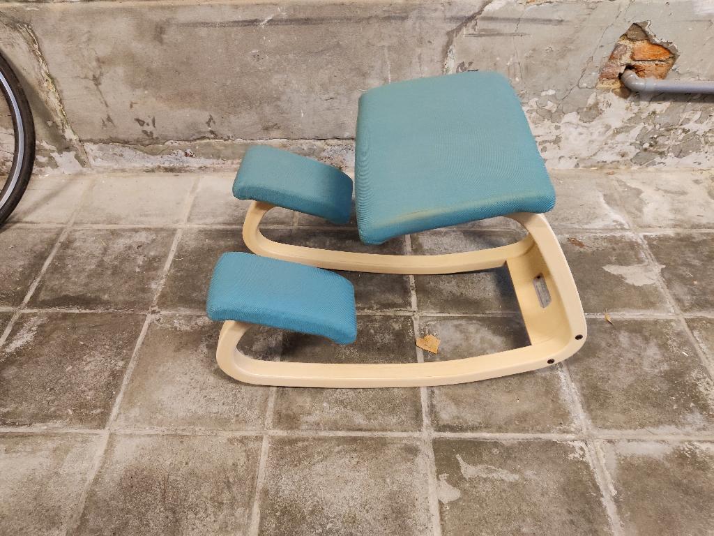 Varier (Stokke) variabele balans kniestoel, Huis en Inrichting, Ophalen, Gebruikt, Bureaustoel, Groen
