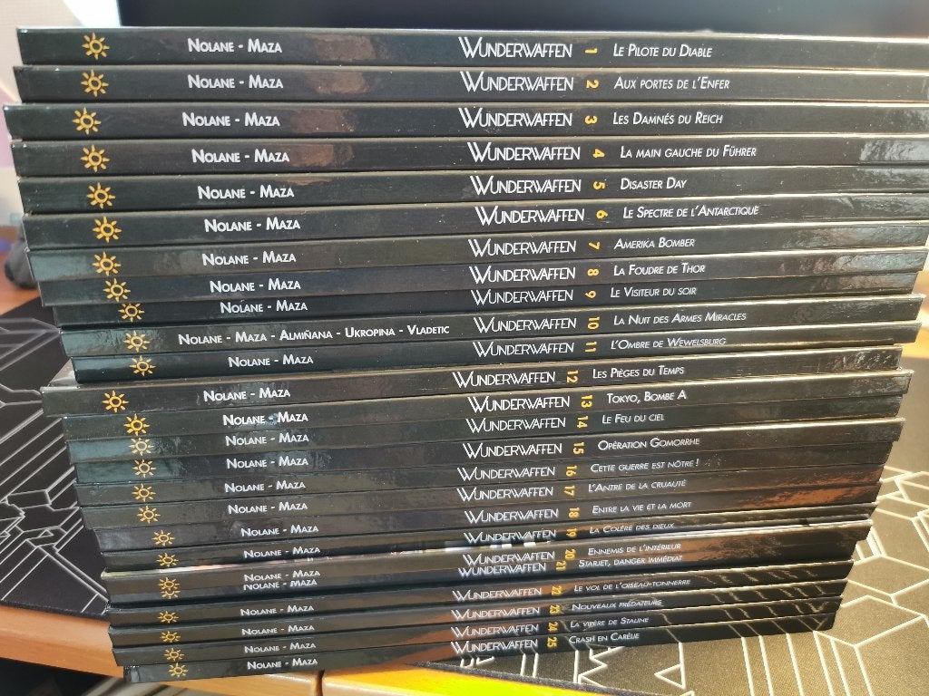 Wunderwaffen 25 albums EO état proche du neuf, Livres, BD, Série complète ou Série, Enlèvement ou Envoi, Comme neuf
