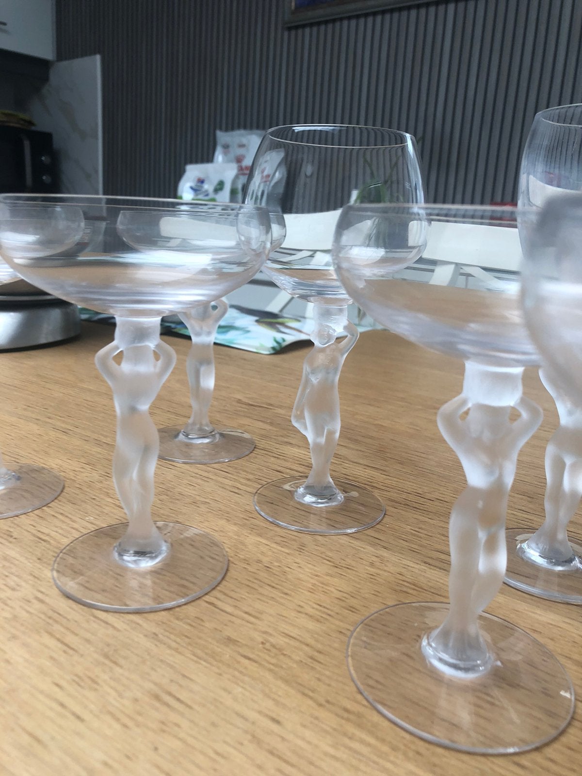 9 oude drinkgelazen, Ophalen, Zo goed als nieuw