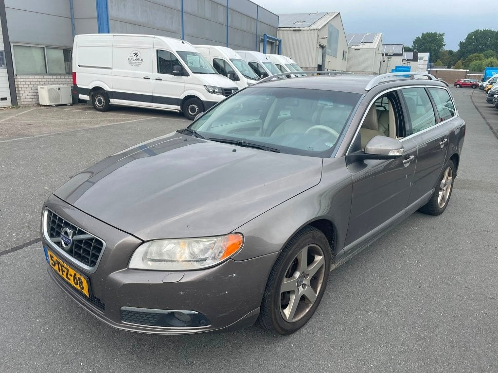 Volvo V70 2.4D Ocean Race EXPORT ? ADVERTENTIE GOED LEZEN !, Beige, Bruin, 5 deurs, Euro 4