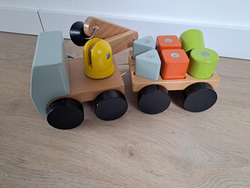 Blokken en vormen vrachtwagen, Enlèvement
