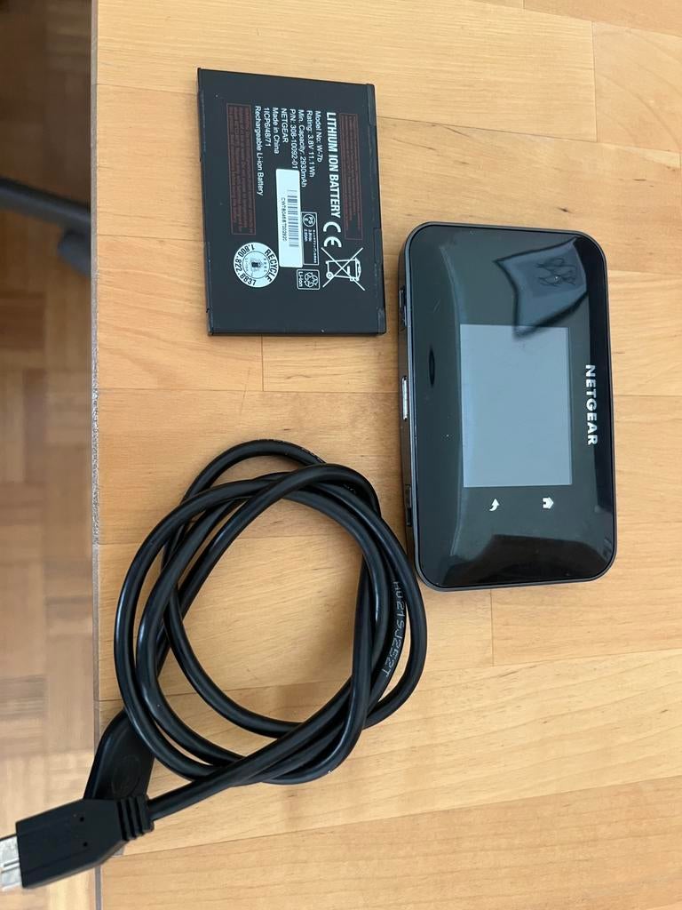 Netgear aircard, Computers en Software, Geheugenkaartlezers, Ophalen, Zo goed als nieuw