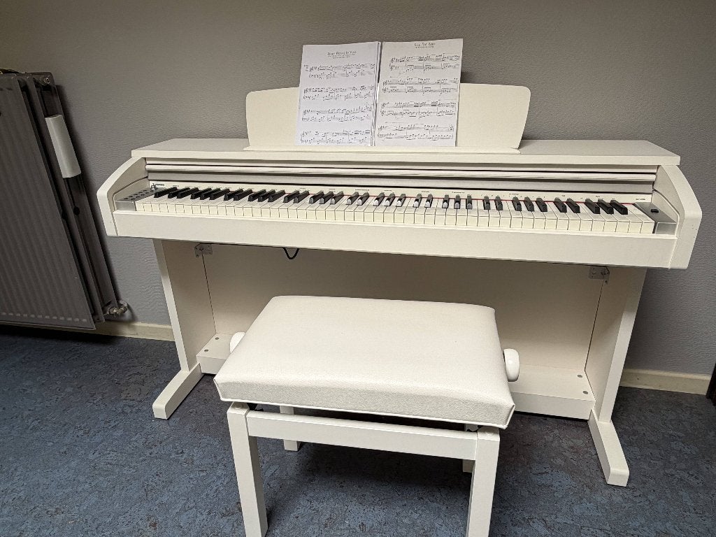 Piano, Muziek en Instrumenten, Piano's, Ophalen, Wit, Digitaal, Zo goed als nieuw