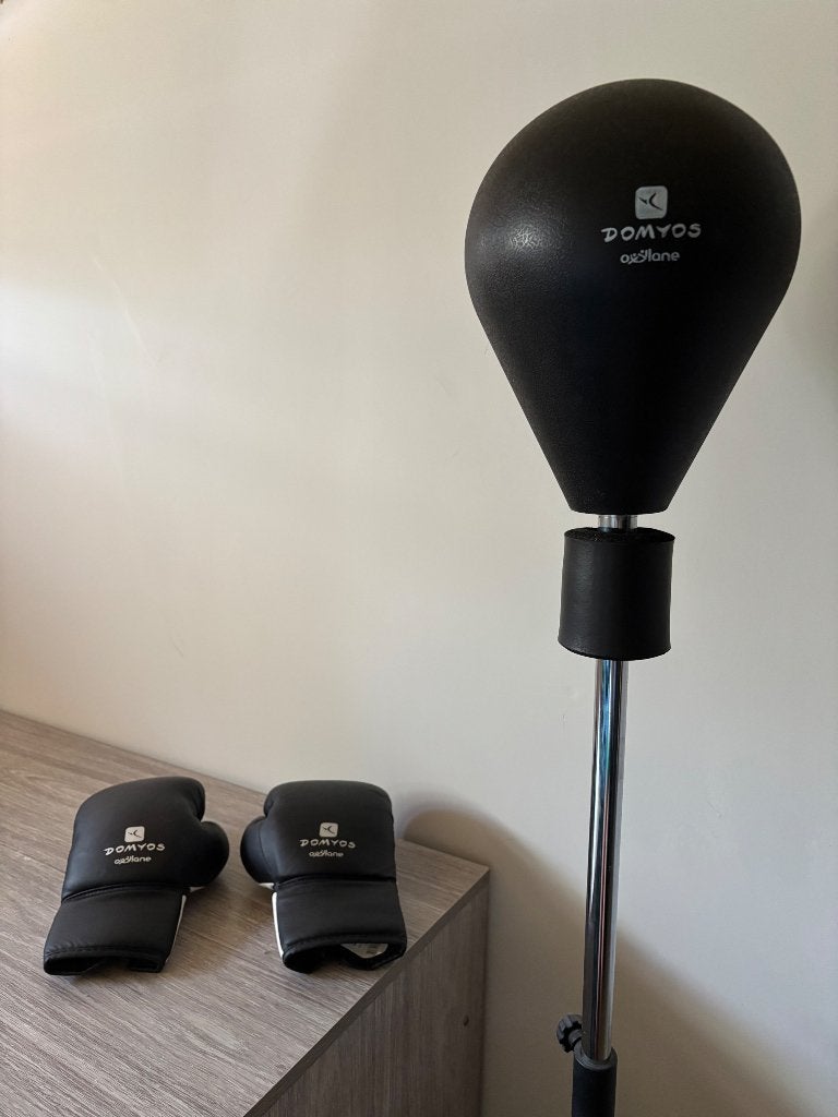 Boksbal Domyos + bokshandschoenen, Ophalen, Zo goed als nieuw, Boksbal