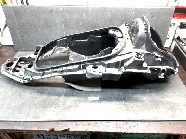 RS400i Metropolis 2013 - 2016 Peugeot Batterijbak D1-61060
