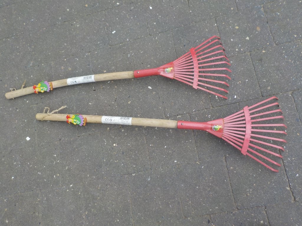 2 harkjes van kabouter Kwebbel, Ophalen