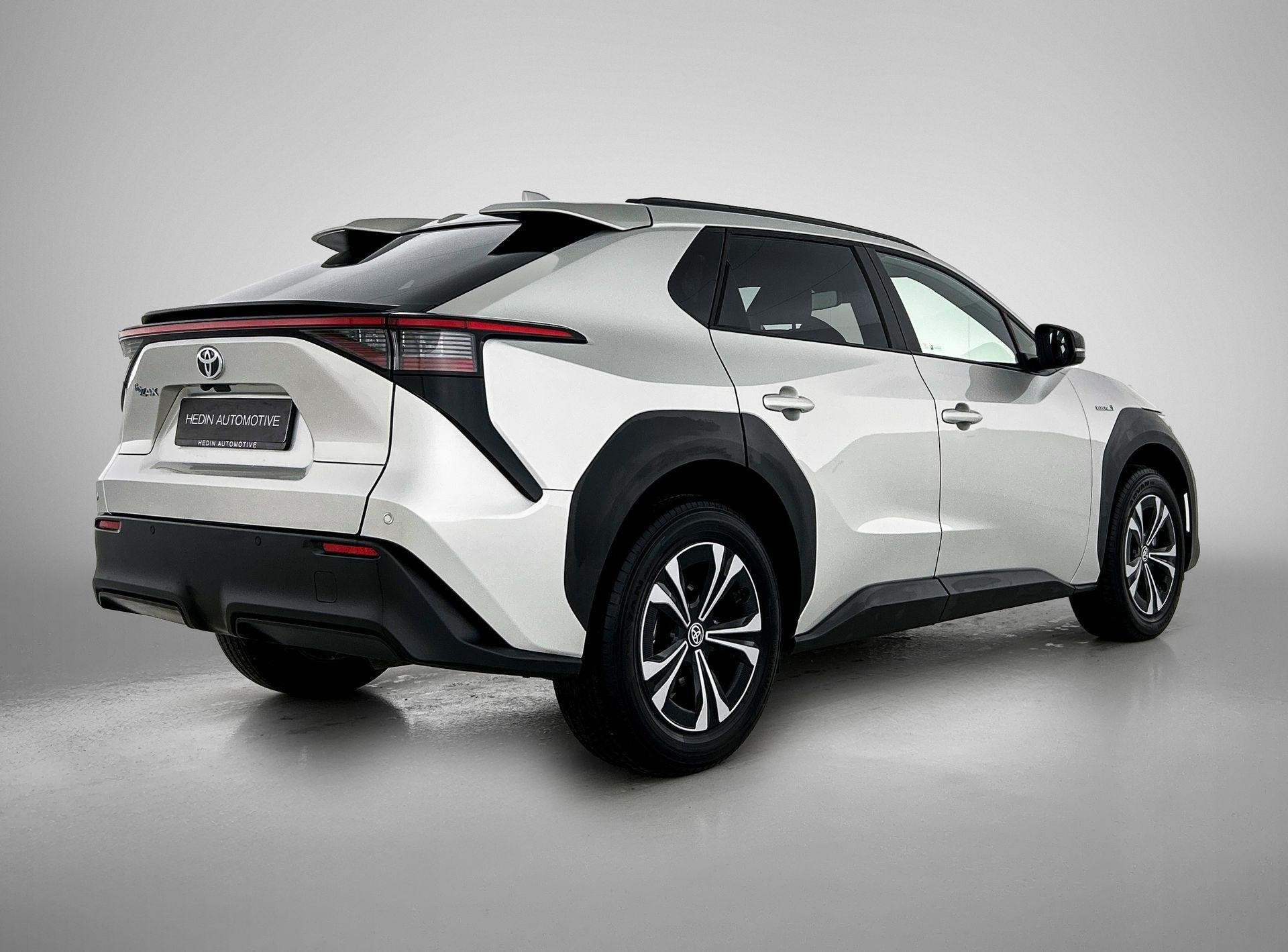 Toyota bZ4X 71.4 kWh 2WD Business Plus, Auto's, Toyota, Gebruikt, 750 kg, https://public.car-pass.be/vhr/64b34c69-d764-4af8-b40c-707c545a9143