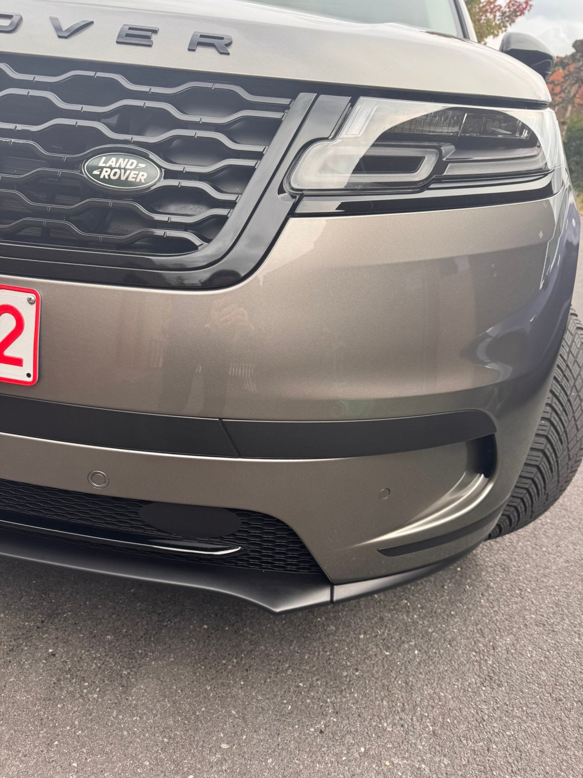 Range rover Velar P400e S silicon silver., Auto's, Automaat, 404 kW, Overige kleuren, Range Rover Velar