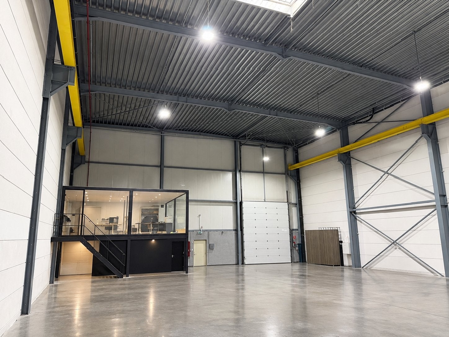 KMO-unit met kantoor te huur | 1000m2, Immo, 1000 m², Overige soorten, Direct bij eigenaar, Provincie Antwerpen