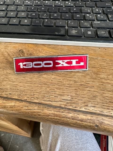 logo 1300 XL Ford rood, Auto-onderdelen, Info@loford.xl, Gebruikt, Ford, Ophalen of Verzenden