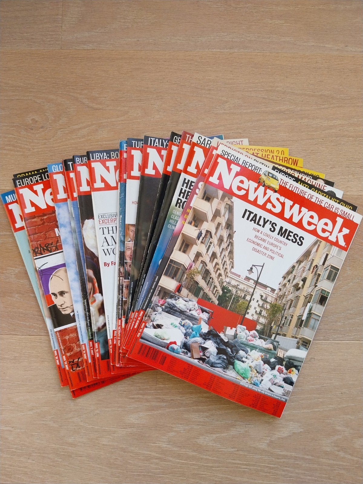 17 magazines Newsweek, Enlèvement, Utilisé