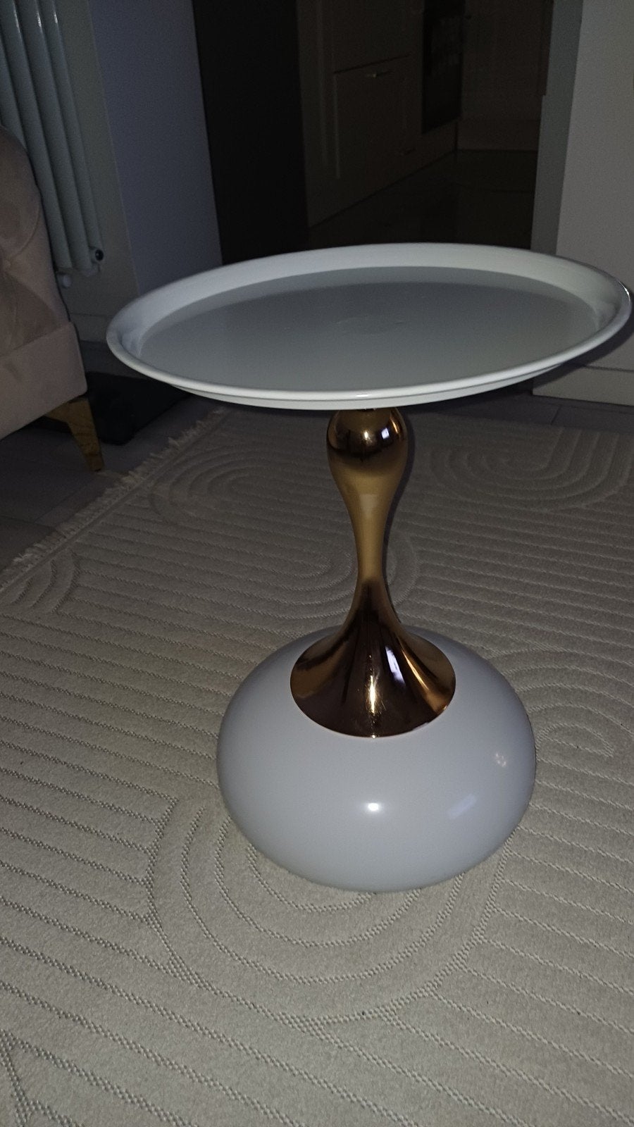 table d'appoint, Enlèvement