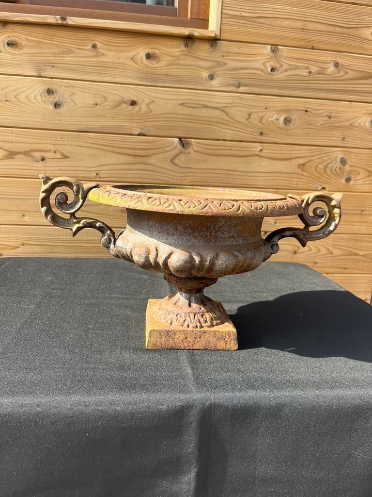 Vase de jardin en fonte, Enlèvement, Comme neuf