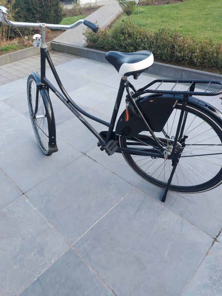 Hollandse damesfiets torpedo, Enlèvement