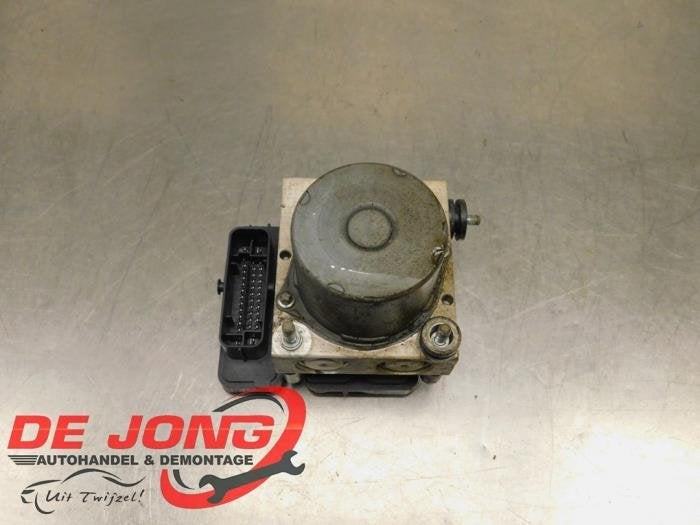 ABS Pomp van een Opel Crossland X, Gebruikt, -, -, Opel