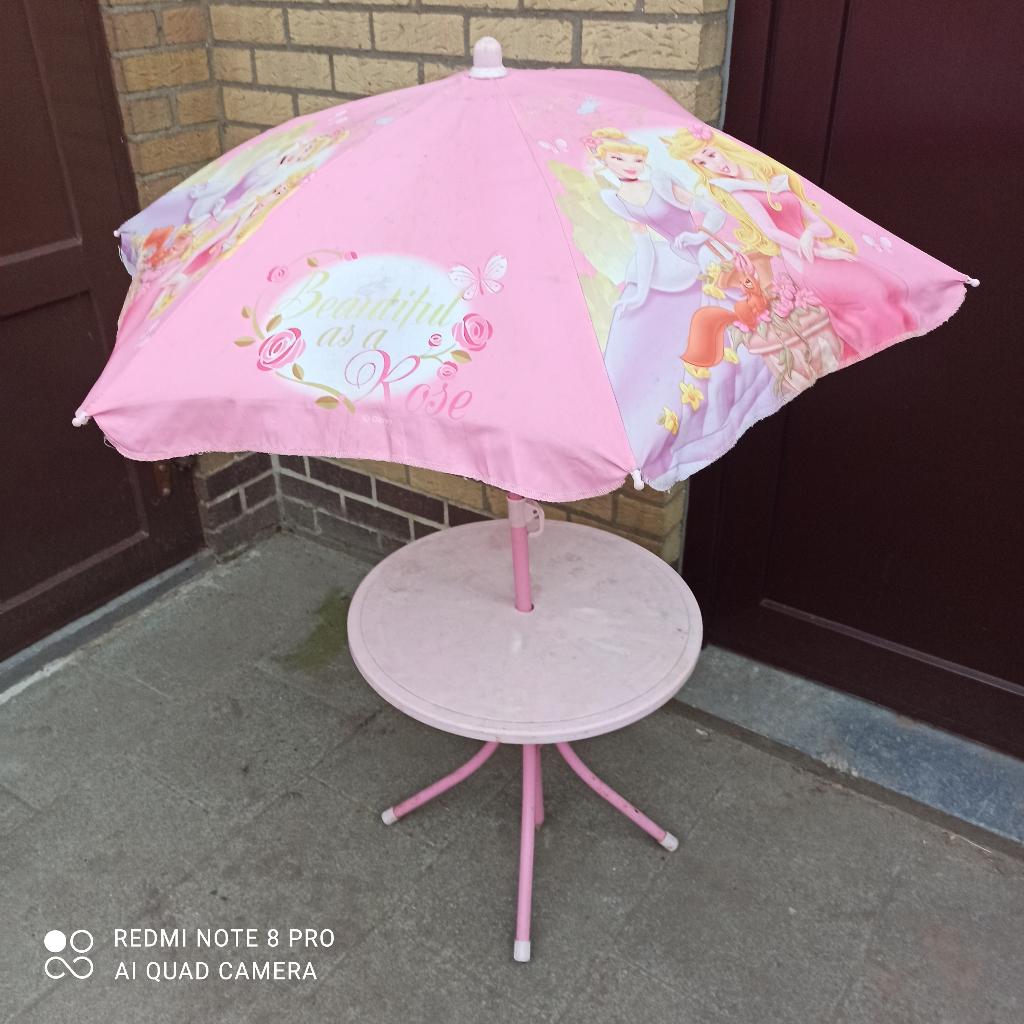 tafeltje met parasol kids, Ophalen, Zo goed als nieuw