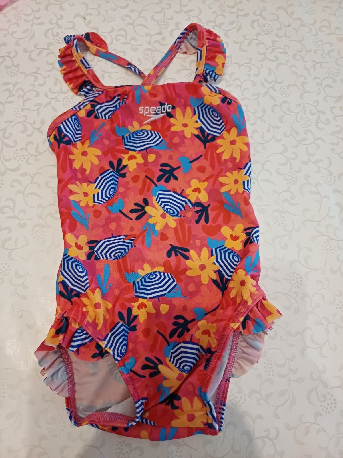 Badpakjes: Speedo (9-12 maand) en C&A (3-6 maand), Enfants & Bébés, Vêtements de bébé | Maillots de bain pour bébés, Enlèvement