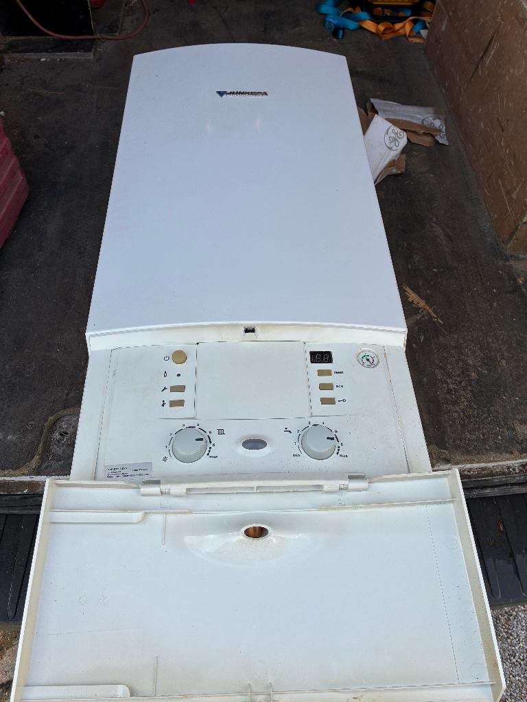 Chauffe-eau instantané Junkers ZWB 28, Enlèvement, Utilisé