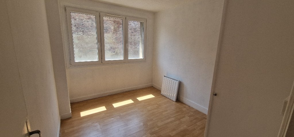 Appartement te koop in Valenciennes, France, Frankrijk, 2 kamers, 60 m²