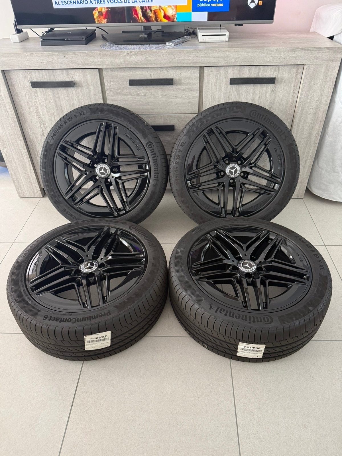 Jantes d'origine AMG Mercedes Classe V W447 de 19 pouces, Neuf, 245 mm, Pneus été, Pneu(s)