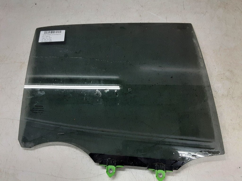VITRE ARRIERE DROITE Toyota Corolla (E21 / EA1 / EH1), Kundenbetreuung@toyota.de, Toyota, Utilisé, Toyota-Allee 2
50858  Köln, DE
