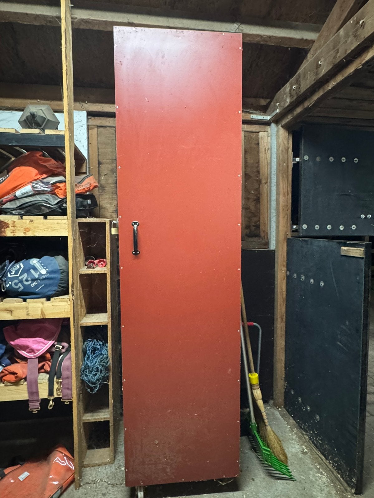Zadelkast, Huis en Inrichting, Ophalen, Gebruikt