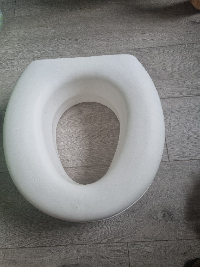 Verhoog toilet , voor ouderen of zieken, Diversen, Ophalen, Zo goed als nieuw